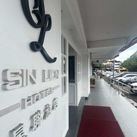 Sin Lien Hotel Kluang Esterno foto